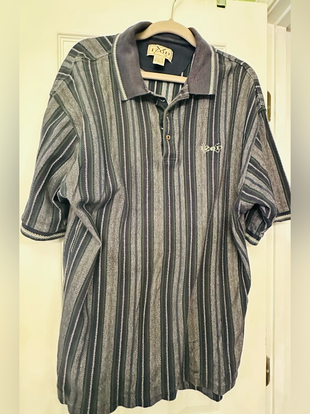 Izod Men’s Gray and Black Vertical Stripe Polo